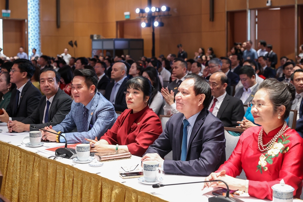 Doanh nghiệp - động lực nòng cốt kiến tạo Việt Nam hùng cường