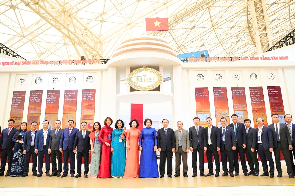 Ngành Ngân hàng: Tự hào quá khứ, vững vàng hiện tại, kiến tạo tương lai
