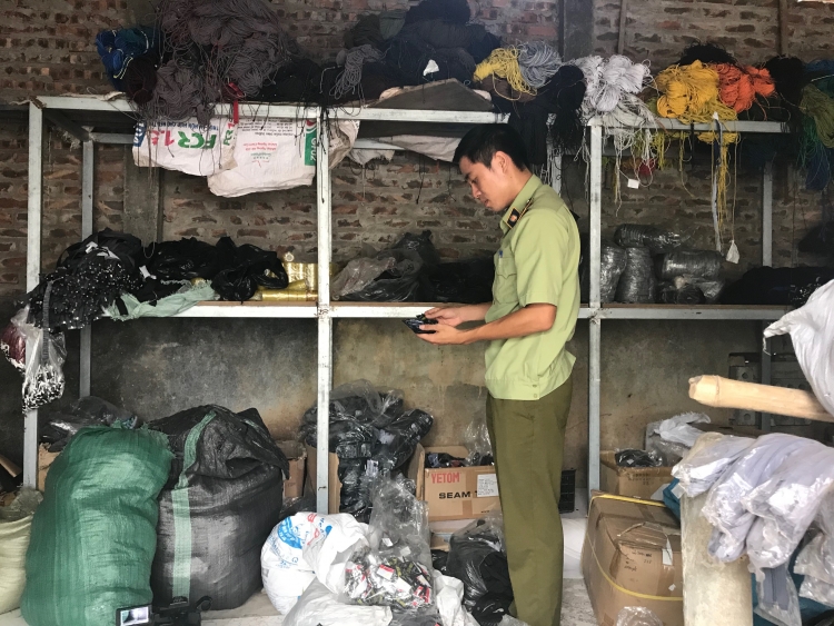 ao thoi trang the north face cua my nhung duoc san xuat o hung yen