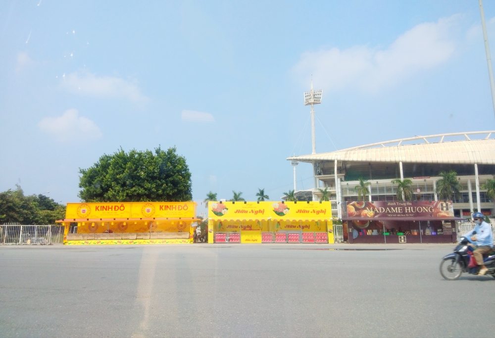 banh trung thu nam nay vang nguoi mua