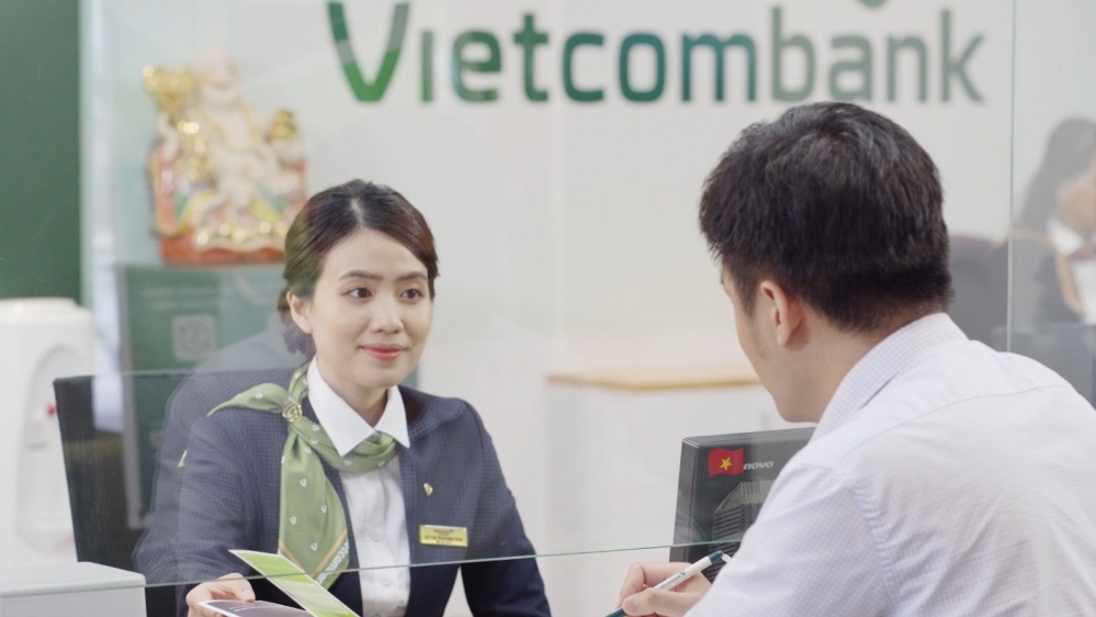 Ngân hàng bắt đầu cho khách vay tiền để trả nợ ngân hàng khác