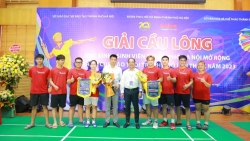 Các vận động viên tranh tài tại Giải Cầu lông Học sinh - Sinh viên TP Hà Nội