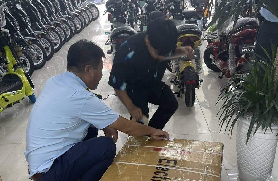 Công ty MOCABIKE Việt Nam kinh doanh xe đạp điện và bình ắc quy nhập lậu