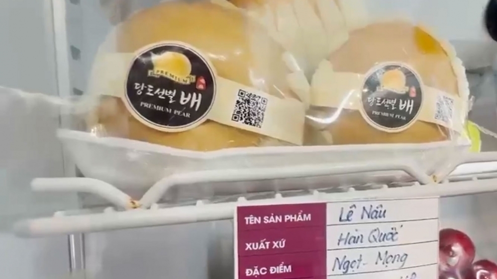 Cửa hàng KENLYVER bán trái cây nhập lậu, giả mạo xuất xứ Hàn Quốc