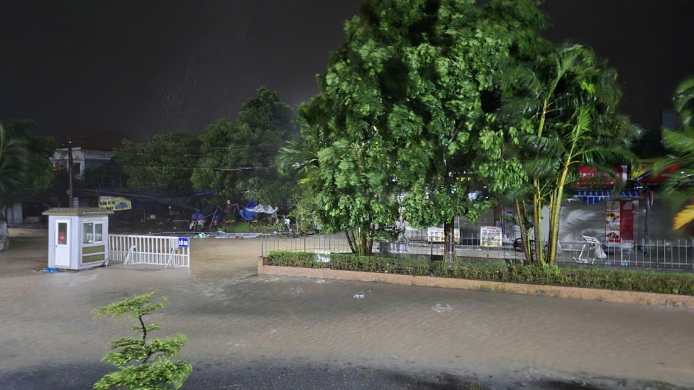 Bão Yagi suy yếu thành áp thấp nhiệt đới, Bắc Bộ hôm nay mưa rất lớn