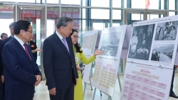 chinh phu 80 nam hanh trinh vi nuoc vi dan