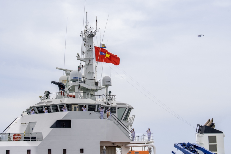 CHÙM ẢNH: Sức mạnh của lực lượng vũ trang trên biển- Ảnh 13.