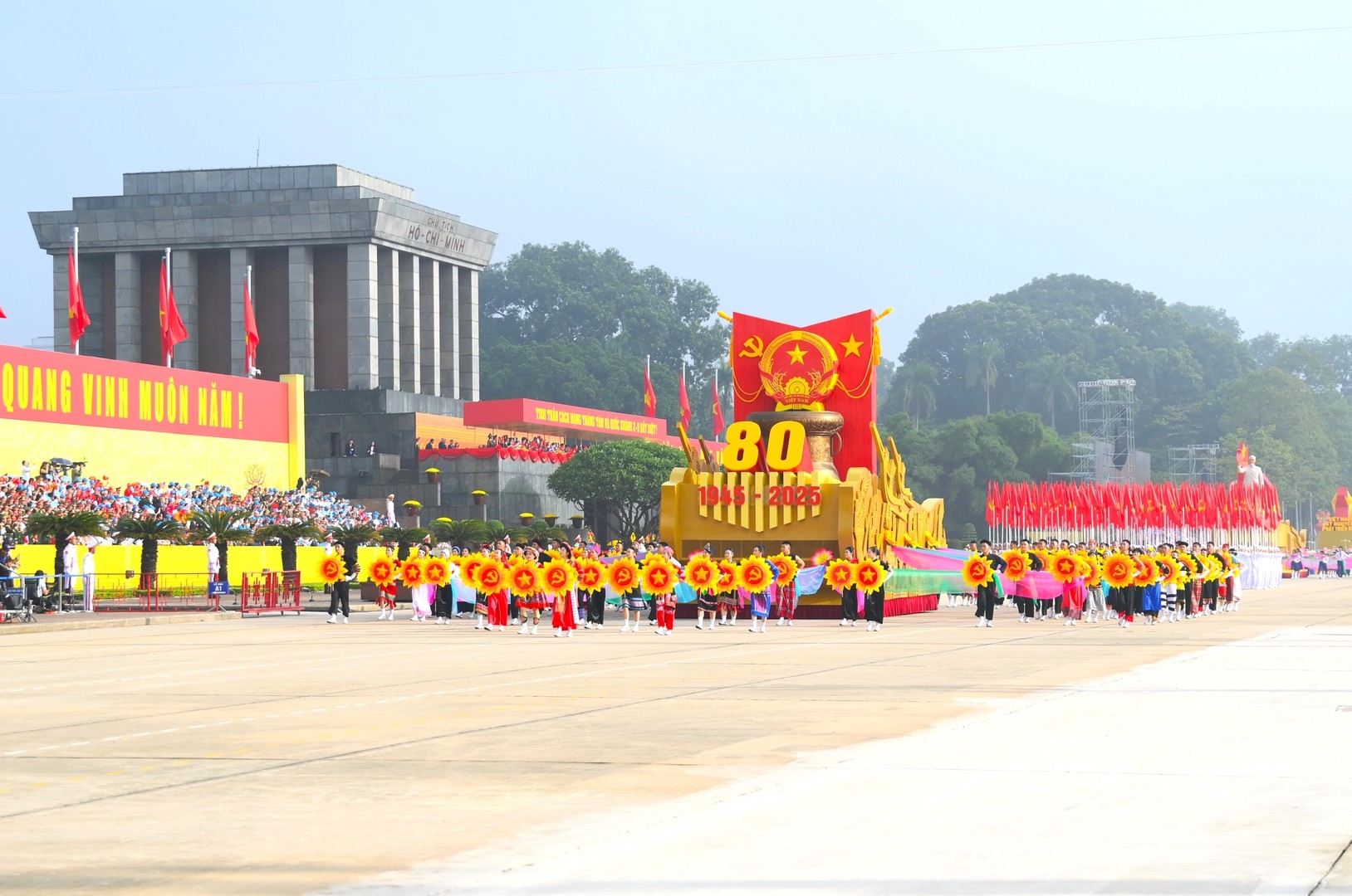 Chiêm ngưỡng lại những khoảnh khắc ấn tượng tại đại lễ A80 Chiêm ngưỡng lại những khoảnh khắc ấn tượng tại đại lễ A80