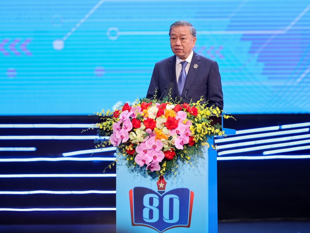 Tổng Bí thư: Chúng ta phải coi đầu tư cho giáo dục chính là đầu tư cho tương lai