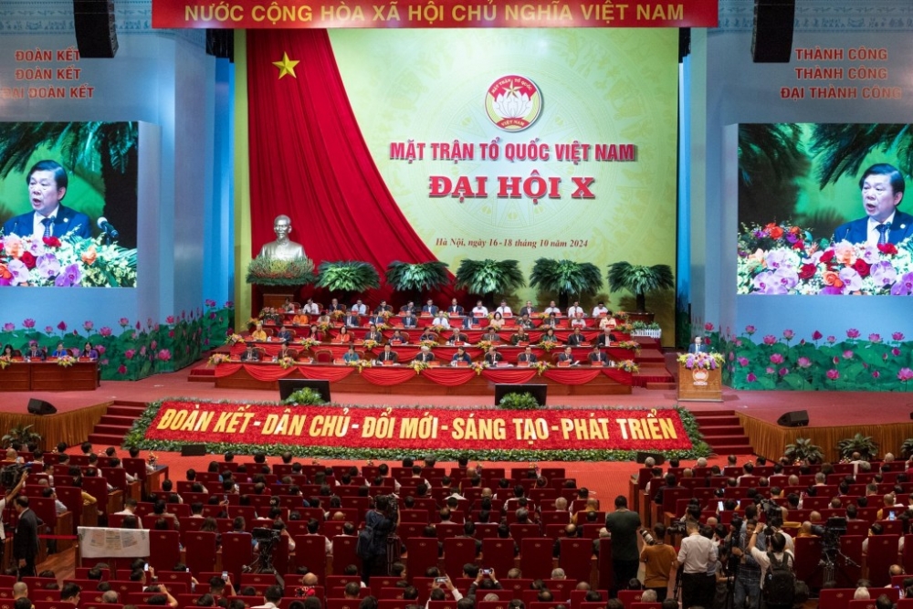 Giới thiệu người Việt Nam ở nước ngoài tham gia Ủy viên Ủy ban MTTQ các cấp