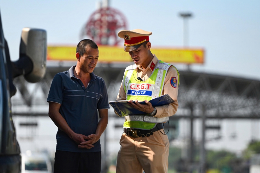 Giảm tai nạn giao thông sau 1 tháng tổng kiểm soát xe kinh doanh vận tải