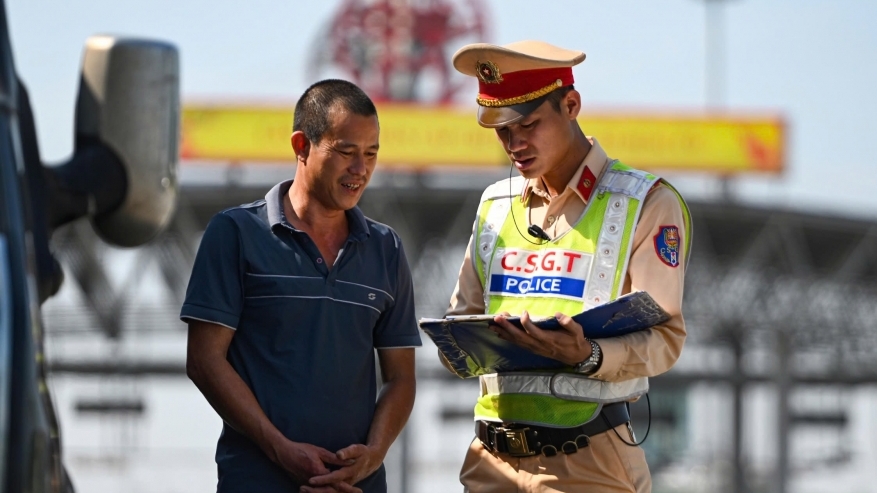 Giảm tai nạn giao thông sau 1 tháng tổng kiểm soát xe kinh doanh vận tải