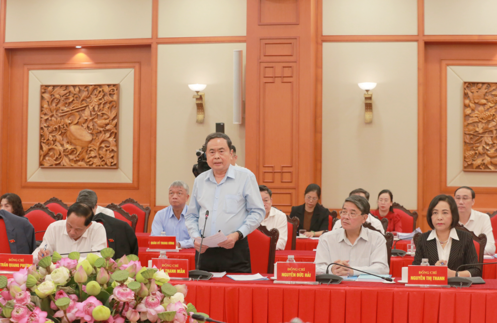 Bộ Chính trị làm việc với Ban Thường vụ Đảng ủy Quốc hội