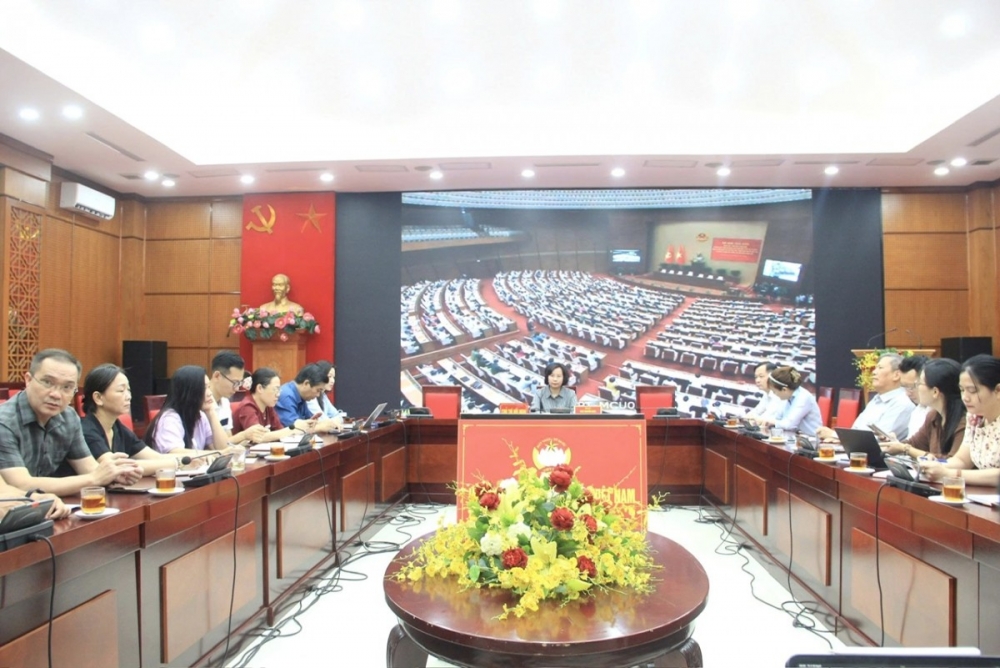 Hơn 1,2 triệu đảng viên nghe quán triệt 4 nghị quyết quan trọng của Bộ Chính trị