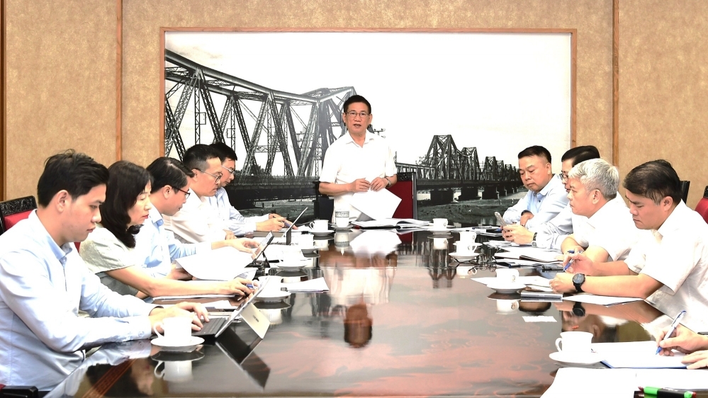 Lãnh đạo Chính phủ chủ trì cuộc họp về thị trường vàng, chứng khoán