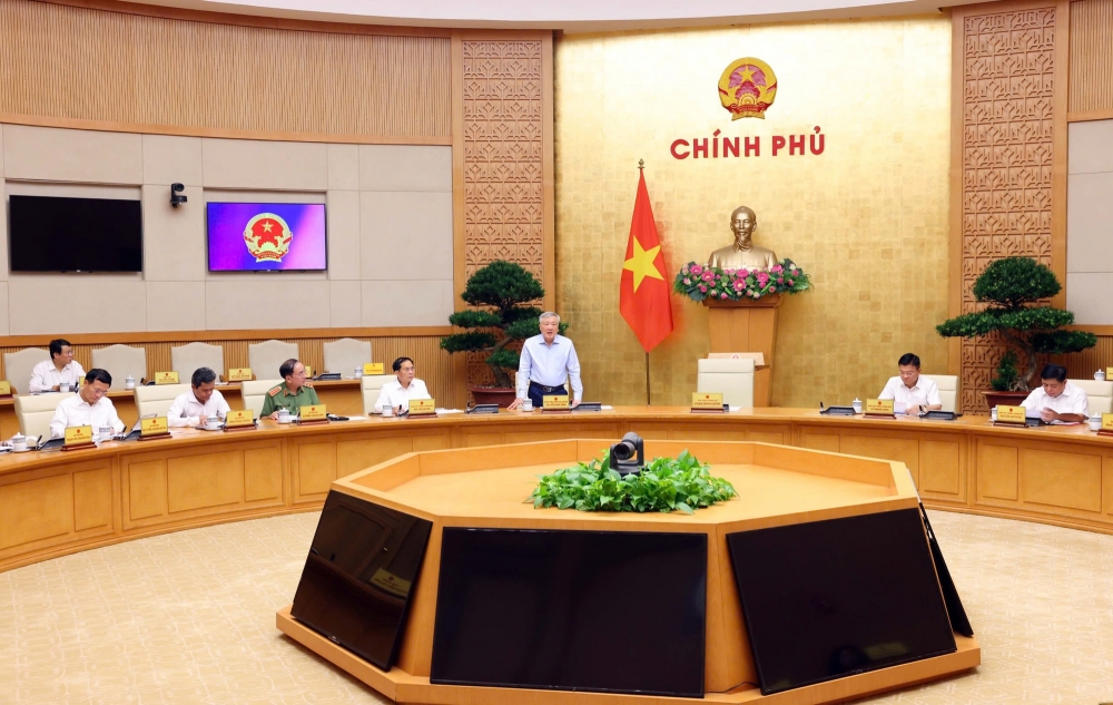 Hơn 102.000 người nghỉ việc do sắp xếp bộ máy đã nhận tiền chế độ