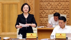 hon 102000 nguoi nghi viec do sap xep bo may da nhan tien che do