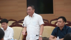 tinh hinh buon lau gian lan thuong mai hang gia da tam lang xuong