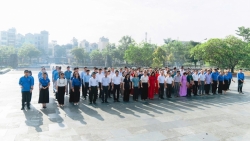 mat tran xa dan phuong dang huong tuong niem ahls truoc ngay dai hoi