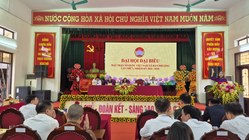 Xây dựng MTTQ xã Đan Phượng trở thành trung tâm đoàn kết vì hạnh phúc của Nhân dân Xây dựng MTTQ xã Đan Phượng trở thành trung tâm đoàn kết vì hạnh phúc của Nhân dân