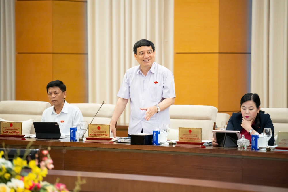 Bảo vệ quyền lợi cho báo chí khi bị trang tin, mạng xã hội “ăn cắp” thông tin