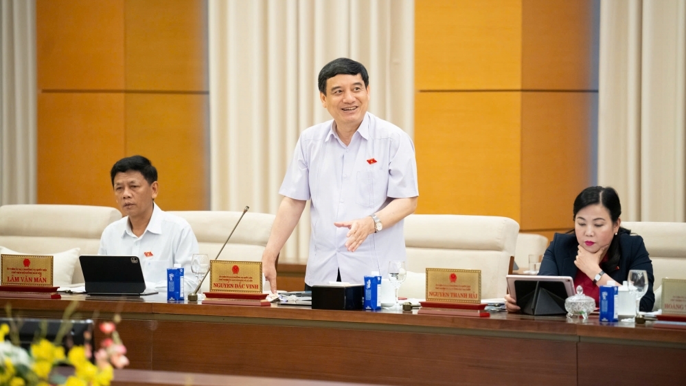 Bảo vệ quyền lợi cho báo chí khi bị trang tin, mạng xã hội “ăn cắp” thông tin