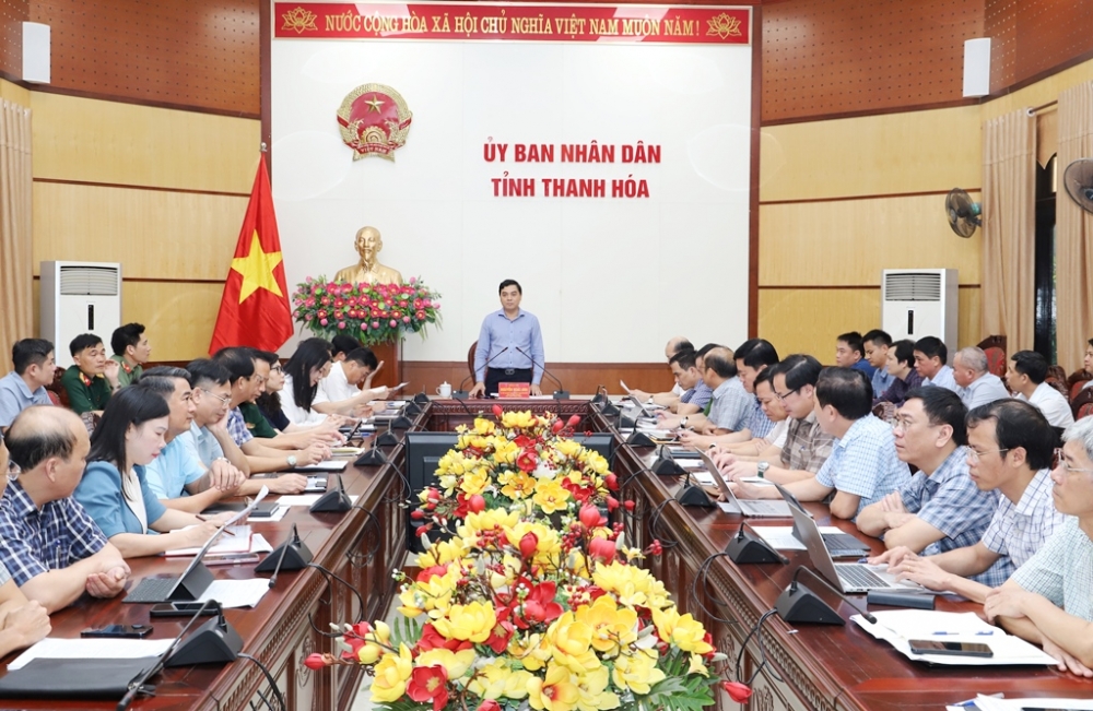 Chủ tịch tỉnh Thanh Hóa: Chống bão thì an toàn của người dân phải là trên hết