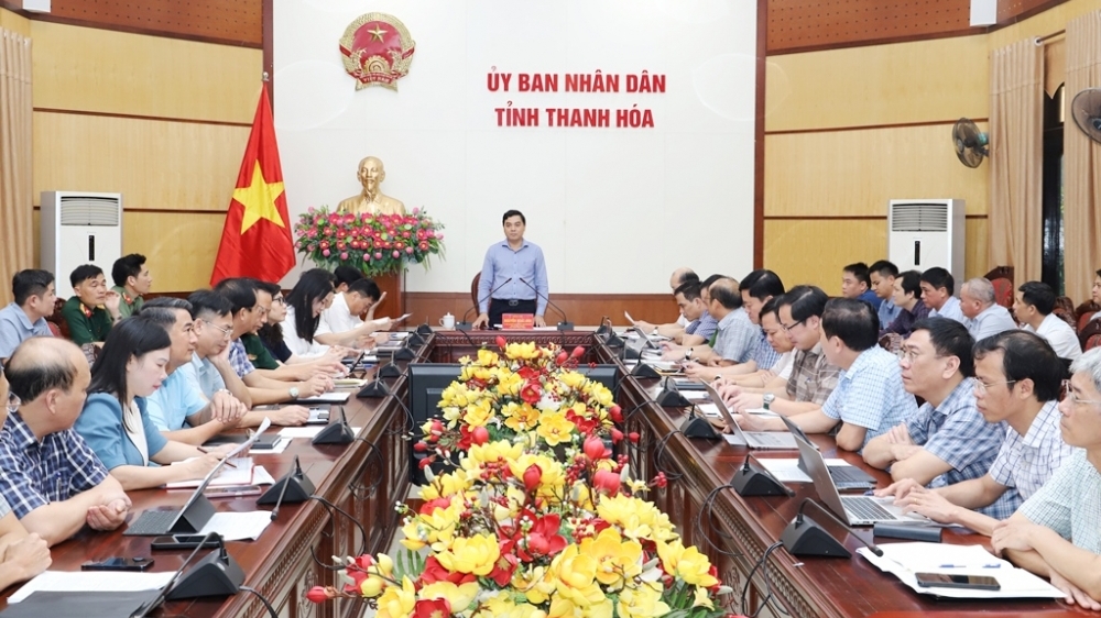 Chủ tịch tỉnh Thanh Hóa: Chống bão thì an toàn của người dân phải là trên hết