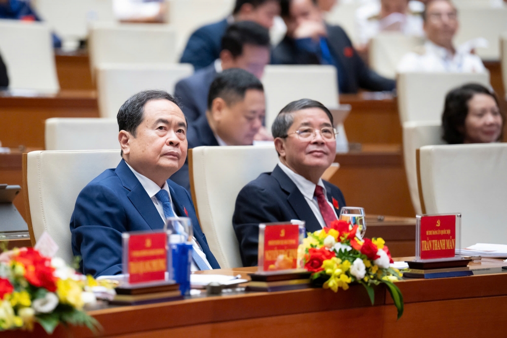 Coi trọng chất vấn, lấy phiếu tín nhiệm để nâng cao trách nhiệm người đứng đầu