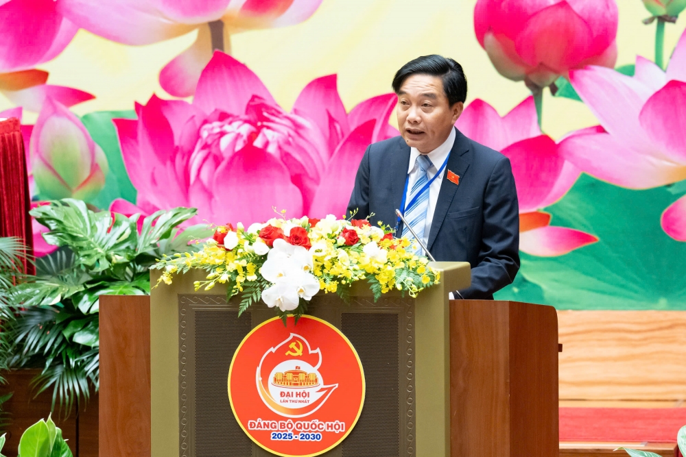 Coi trọng chất vấn, lấy phiếu tín nhiệm để nâng cao trách nhiệm người đứng đầu