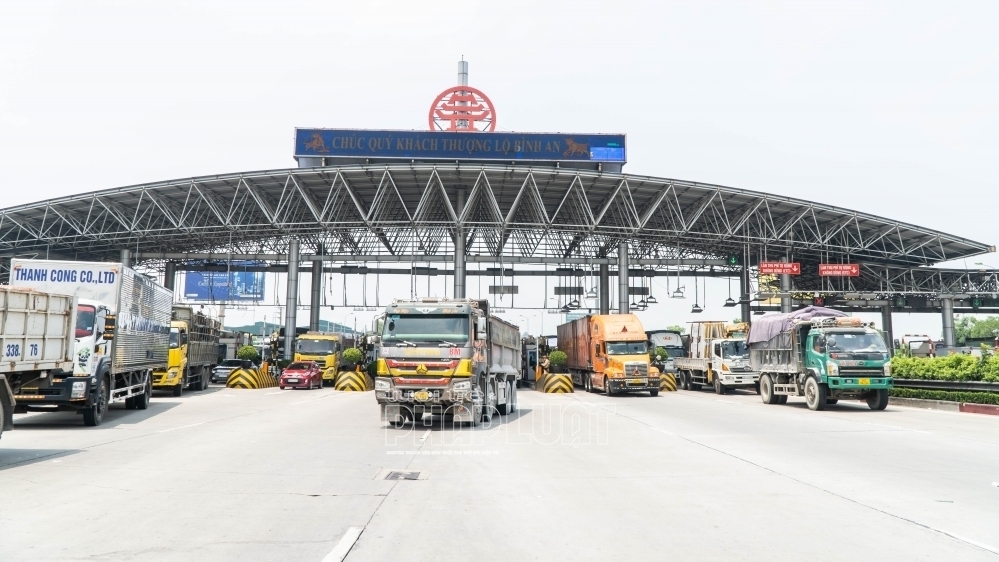 Hạn chót sắp hết, vẫn còn 2,8 triệu ô tô chưa chuyển đổi tài khoản giao thông