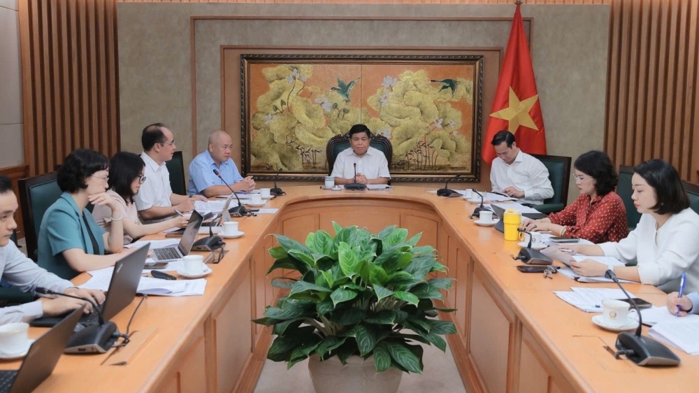 Phó Thủ tướng: Tìm hiểu xem hộ kinh doanh có rào cản, tâm lý e ngại gì không?