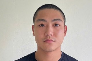 Nam thanh niên đánh rồi cầm dao đe dọa bạn gái tại quán bi-a vì ghen