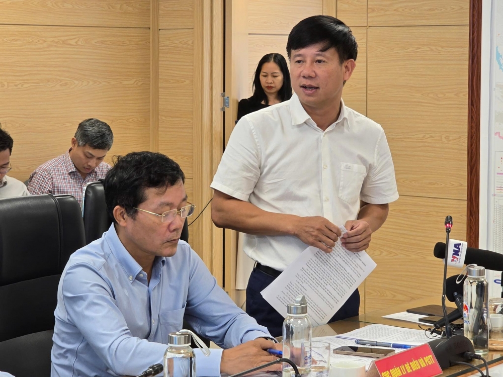 Bão BUALOI mạnh, đi rất nhanh, ảnh hưởng rộng, hướng thẳng miền Trung