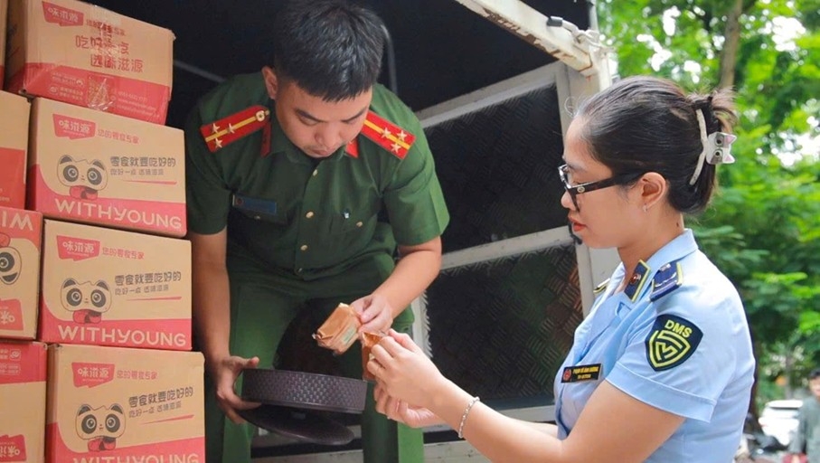 Hà Nội: Hơn 2.500 bánh Trung thu nhập lậu bị phát giác Hà Nội: Hơn 2.500 bánh Trung thu nhập lậu bị phát giác