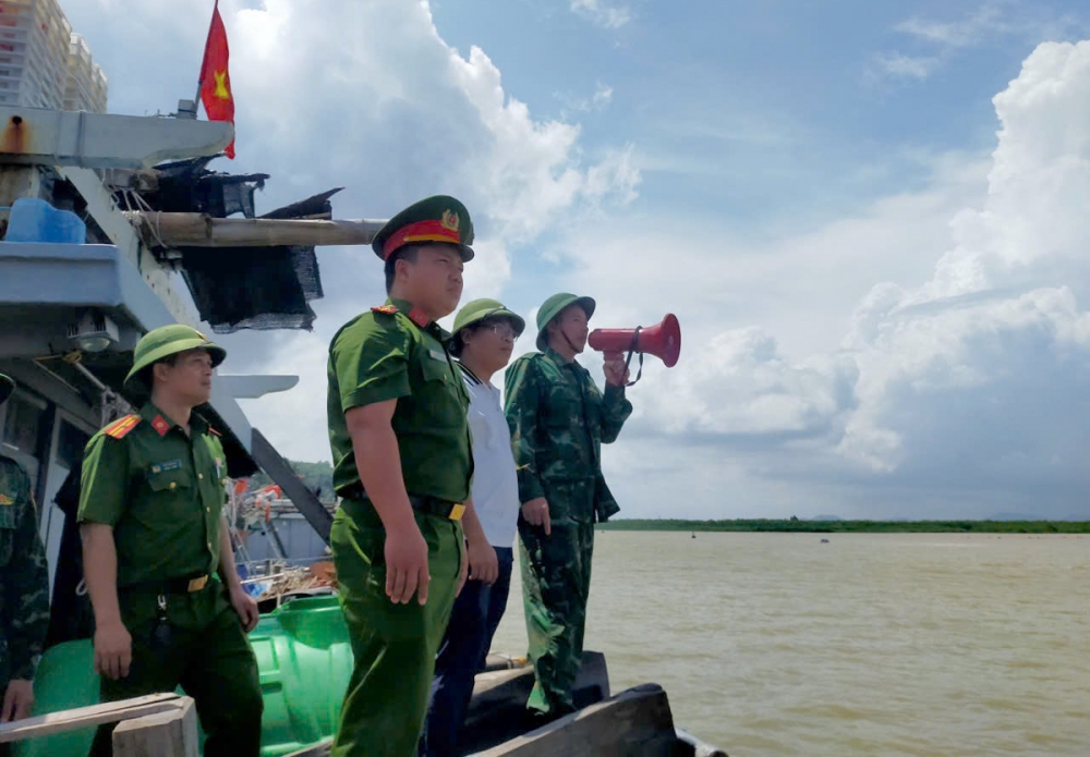 Bão số 10 tăng tốc vào đất liền, Thủ tướng tiếp tục chỉ đạo cấp tốc ứng phó