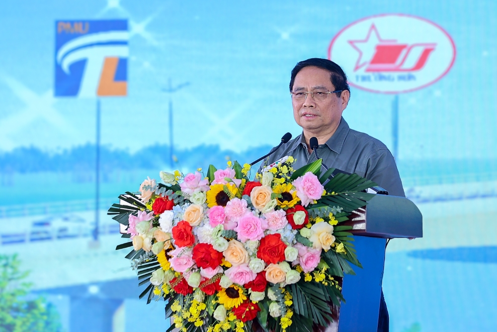 Thủ tướng: Khai thác cầu Phong Châu mới "xứng đáng với mong mỏi và những giọt nước mắt của người dân"