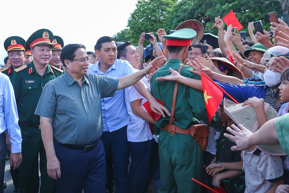 Thủ tướng: Khai thác cầu Phong Châu mới "xứng đáng với mong mỏi và những giọt nước mắt của người dân"