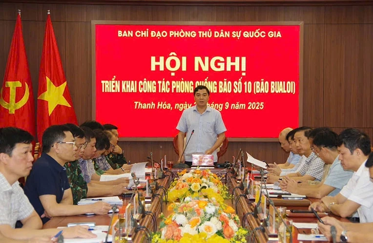 Khẩn trương khắc phục hậu quả bão số 10, ứng phó với lũ lụt, sạt lở do mưa lớn sau bão