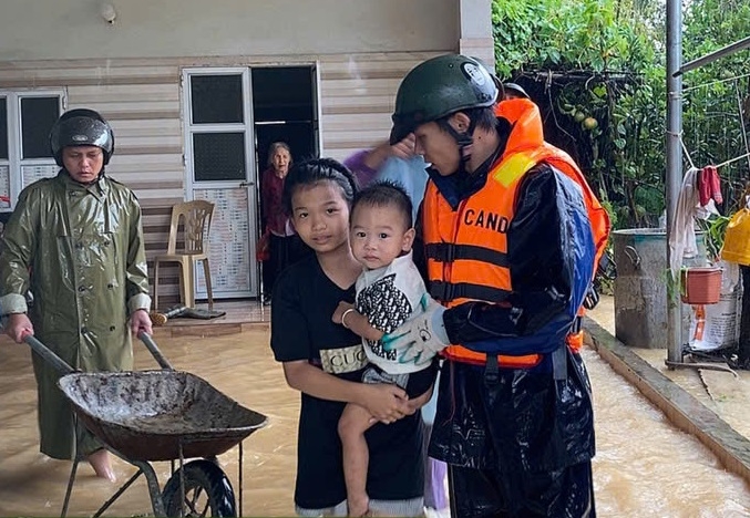 Bí thư Thành ủy Hà Nội gửi thư thăm hỏi 5 tỉnh bị thiệt hại nặng do bão số 10