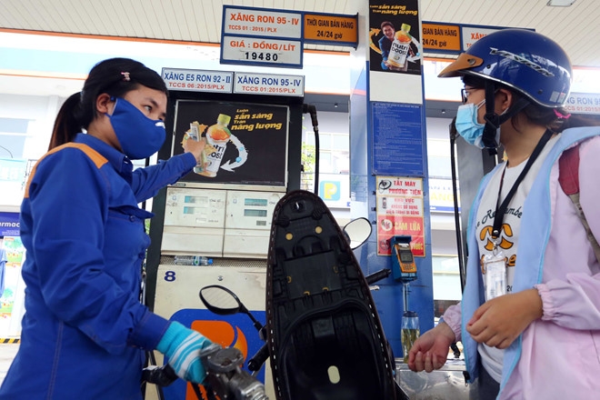 giam dong loat gia xang dau tu 15h