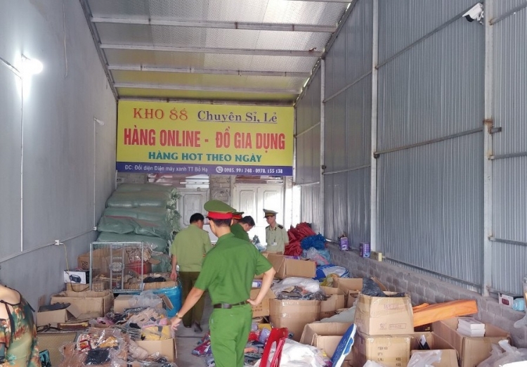 Cửa hàng “Kho 88” ở Bắc Giang bán hàng nhập lậu, giả mạo nhãn hiệu cua hang kho 88 o bac giang ban hang nhap lau gia mao nhan hieu