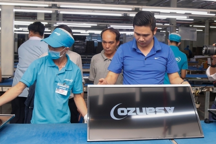 bon dau hieu vi pham cua asanzo