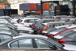 Nhập khẩu ô tô vào Việt Nam tăng mạnh trở lại