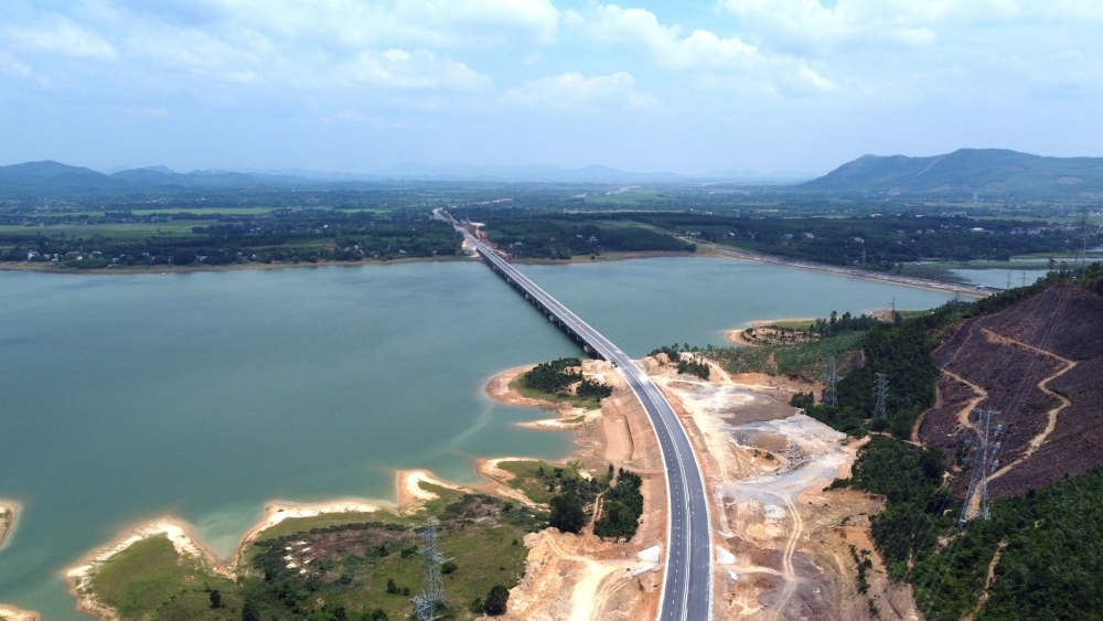 Khánh thành 2 dự án đường cao tốc qua Thanh Hóa - Nghệ An