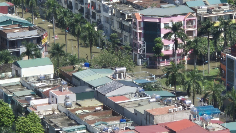 Hà Nội: Khu đô thị Tân Tây Đô vẫn mênh mông nước dù đã 3 ngày nắng ráo