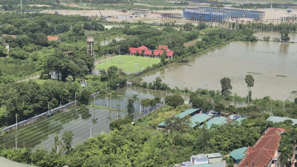 Hà Nội: Khu đô thị Tân Tây Đô vẫn mênh mông nước dù đã 3 ngày nắng ráo