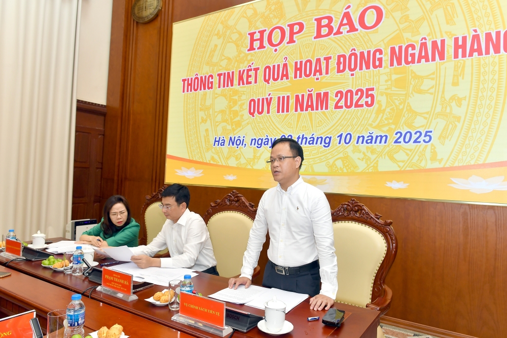 Việc bơm vốn cho nền kinh tế không đồng nghĩa với chủ quan với lạm phát