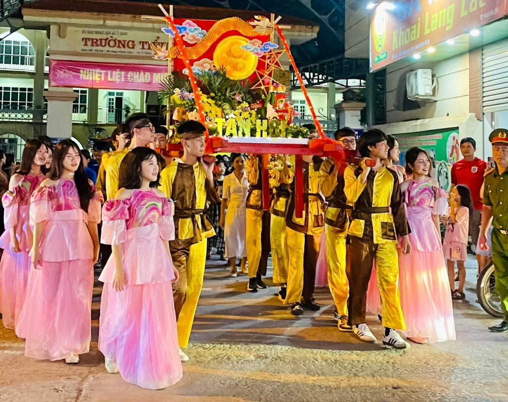 Mùa Trung thu ý nghĩa tại xã mới thành lập mang tên Ô Diên