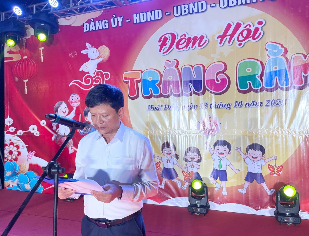 “Đêm hội trăng rằm” ở Hoài Đức: Mang yêu thương đến các cháu thiếu nhi